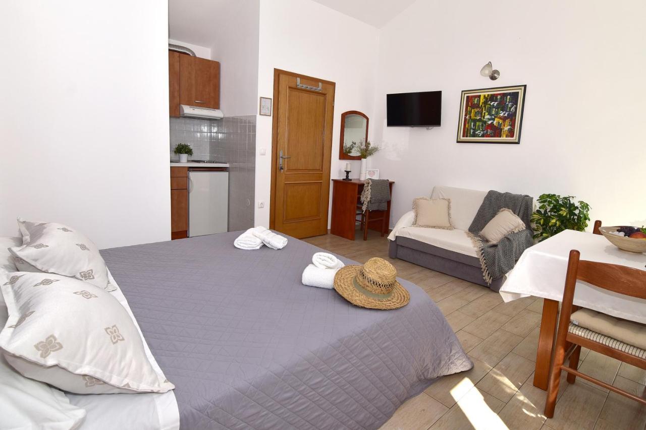 Old Town Studio Apartments マカルスカ エクステリア 写真